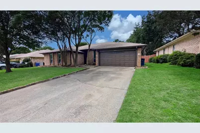 510 Evans Drive, Euless, TX 76040 - Photo 2