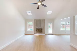 510 Evans Dr, Euless, TX 76040 - Photo 12