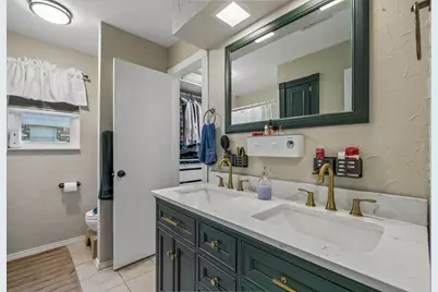 901 Raintree Road, Fort Worth, TX 76103 - Photo 16
