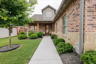 1317 Thistle Hl Trl, Weatherford, TX 76087 - Photo 2