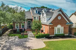 32 Victoria Dr, Rowlett, TX 75088 - Photo 2