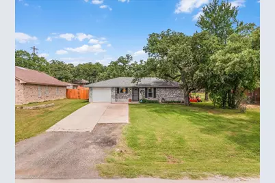 105 Rhoades Street, Azle, TX 76020 - Photo 28