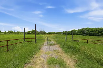 18508 James Smith Road, Justin, TX 76247 - Photo 4