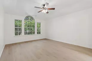 8607 Brittania Ct, Dallas, TX 75243 - Photo 20