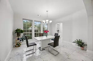 501 Winehart St, Lewisville, TX 75056 - Photo 8