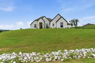 404 Oak Mdw Ln, Weatherford, TX 76085 - Photo 1