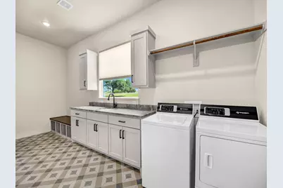 1050 Kingsley Court, Weatherford, TX 76087 - Photo 10