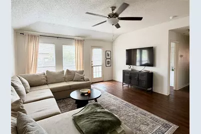 1421 Jacksons Run, Greenville, TX 75402 - Photo 8