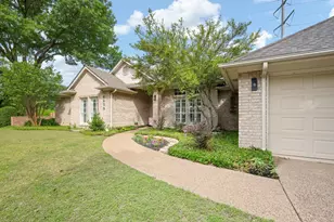 6628 Westmoor Ln, Benbrook, TX 76132 - Photo 1