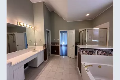 609 Saddleback Lane, Flower Mound, TX 75028 - Photo 10