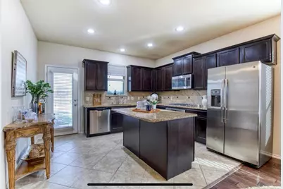 421 Hideaway Road, McKinney, TX 75072 - Photo 4