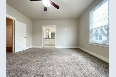 207 Lily Lane, Lewisville, TX 75057 - Photo 12