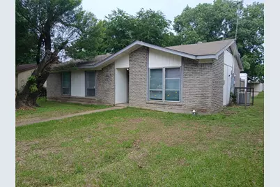 12109 Bishop Drive, Balch Springs, TX 75180 - Photo 4