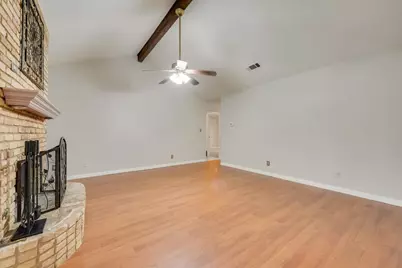 809 Buffalo Drive, Arlington, TX 76013 - Photo 8