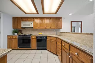 16 Village Green Ct, Denison, TX 75020 - Photo 18
