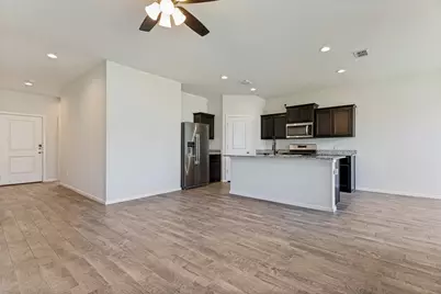 9704 Calhoun Falls Drive, Fort Worth, TX 76108 - Photo 6