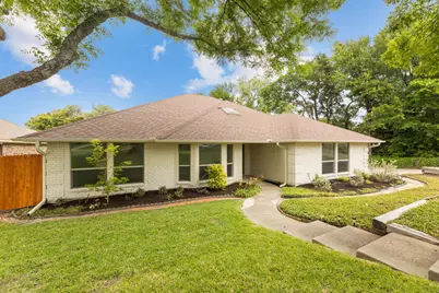 10112 Wandering Way Street, Benbrook, TX 76126 - Photo 2