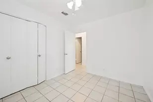 903 Woodbrook St, Arlington, TX 76011 - Photo 18