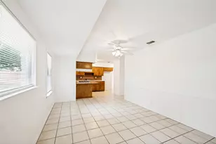 903 Woodbrook St, Arlington, TX 76011 - Photo 4