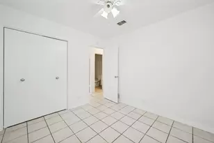 903 Woodbrook St, Arlington, TX 76011 - Photo 20