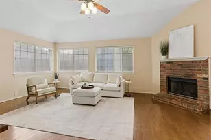 2104 Gent Dr, Plano, TX 75025 - Photo 2