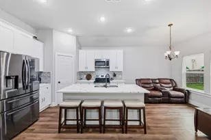 203 Pioneer Dr, Keene, TX 76059 - Photo 10