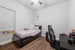 203 Pioneer Dr, Keene, TX 76059 - Photo 26