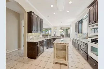 931 Park Forest Drive, Hurst, TX 76053 - Photo 6