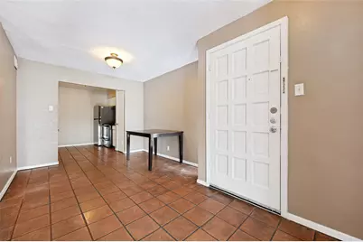 6005 Danbury Lane #202, Dallas, TX 75206 - Photo 4
