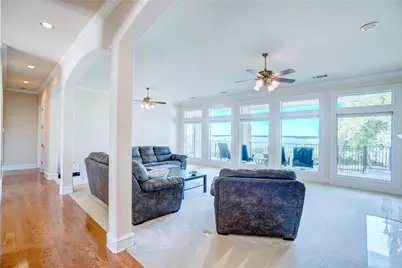 1132 Mallard Pointe Drive, Grand Prairie, TX 75104 - Photo 10