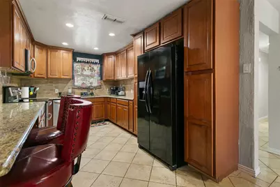 6608 McCoy Court, Watauga, TX 76148 - Photo 6