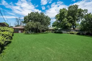 1912 Anna Dr, Irving, TX 75061 - Photo 26