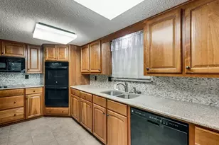 1912 Anna Dr, Irving, TX 75061 - Photo 12