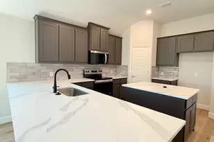 2421 Stardust Trl, Venus, TX 76009 - Photo 10