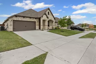 220 Shepards St, Godley, TX 76044 - Photo 2