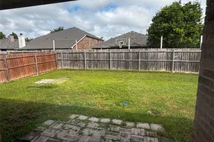 2027 Lake Trail Dr, Heartland, TX 75126 - Photo 12