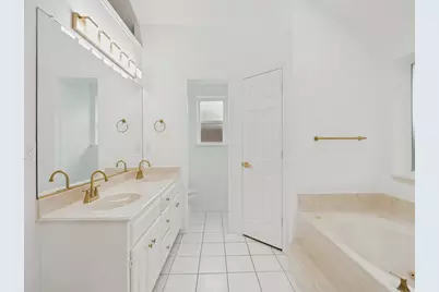 4312 Avonshire Lane, Plano, TX 75093 - Photo 14