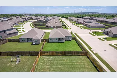 1056 Tumbleweed Trail, Crowley, TX 76036 - Photo 32