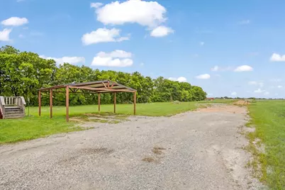 8791 County Road 1143, Celeste, TX 75423 - Photo 4