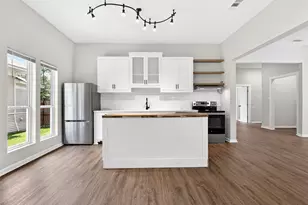 403 S Willomet Ave, Dallas, TX 75208 - Photo 4