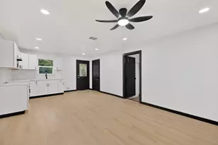 2518 Larry Dr, Dallas, TX 75228 - Photo 12