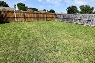 1725 Glencairn Ln, Lewisville, TX 75067 - Photo 14