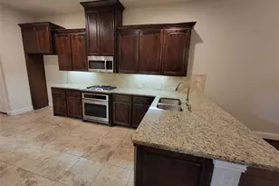 4667A Rhett Ln, Carrollton, TX 75010 - Photo 8
