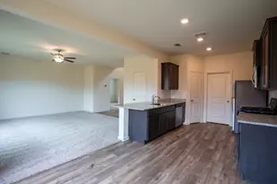 13812 Musselshell Dr, Ponder, TX 76259 - Photo 8