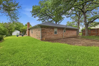 2604 Meadow Place, Bedford, TX 76021 - Photo 34