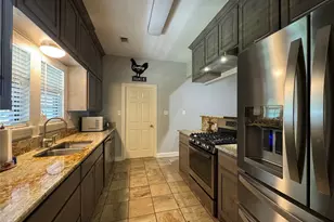 510 N Friou St, Alvarado, TX 76009 - Photo 14