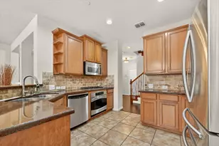 828 Apple Hill Dr, Allen, TX 75013 - Photo 4