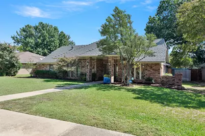 2300 Canyon Valley Trail, Plano, TX 75023 - Photo 2