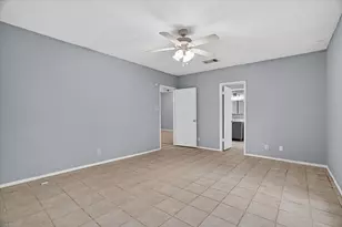 231 Shady Ln Dr, Fort Worth, TX 76112 - Photo 16
