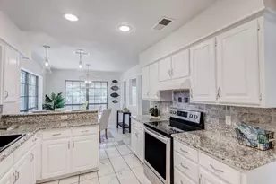 2015 Tanglewood Dr, Grapevine, TX 76051 - Photo 8